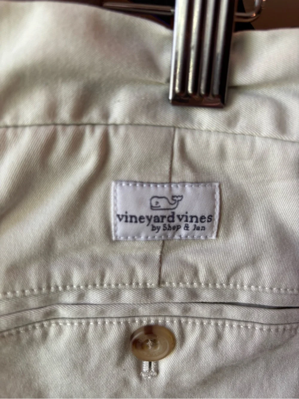 Vineyard Vines Men’s 36 Flag Whale Embroidered Breaker Shorts Khaki 9”